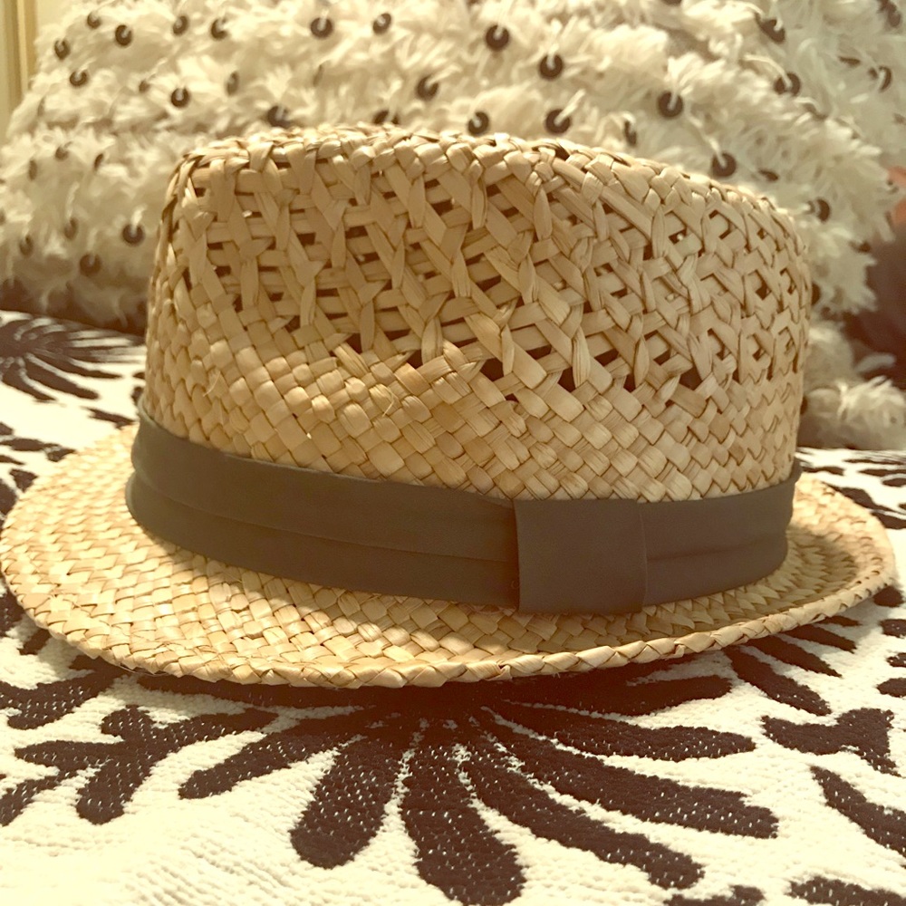 Straw fedora
